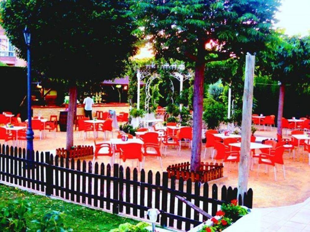 Hotel Boutique La Zubia Екстер'єр фото