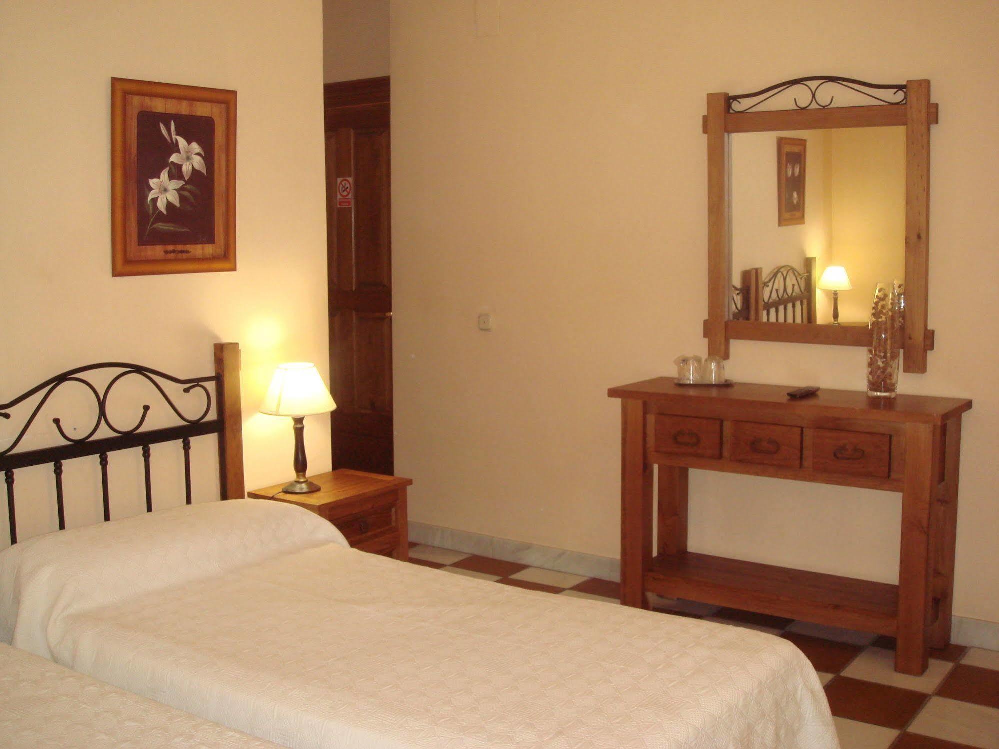 Hotel Boutique La Zubia Екстер'єр фото