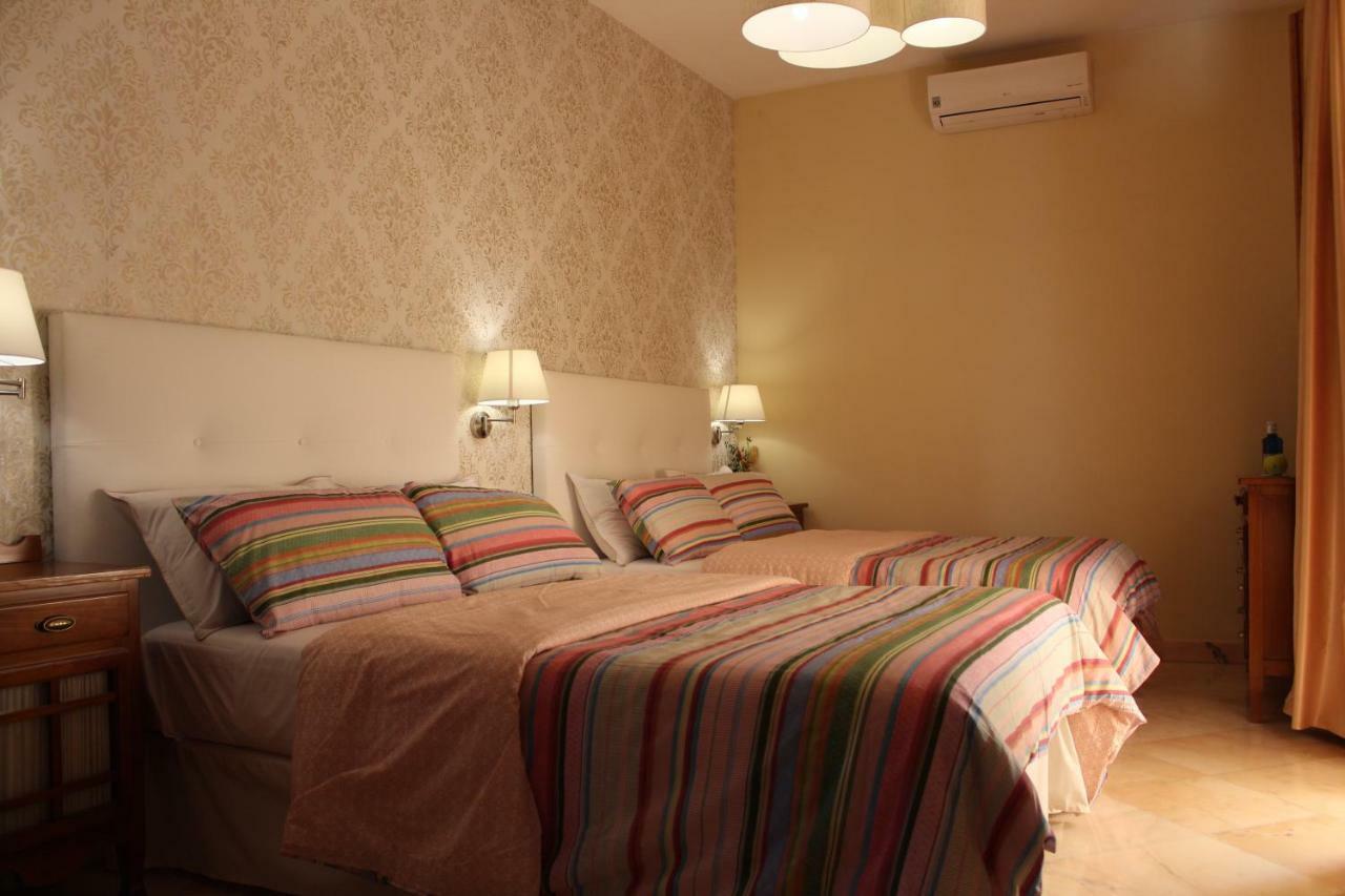 Hotel Boutique La Zubia Екстер'єр фото