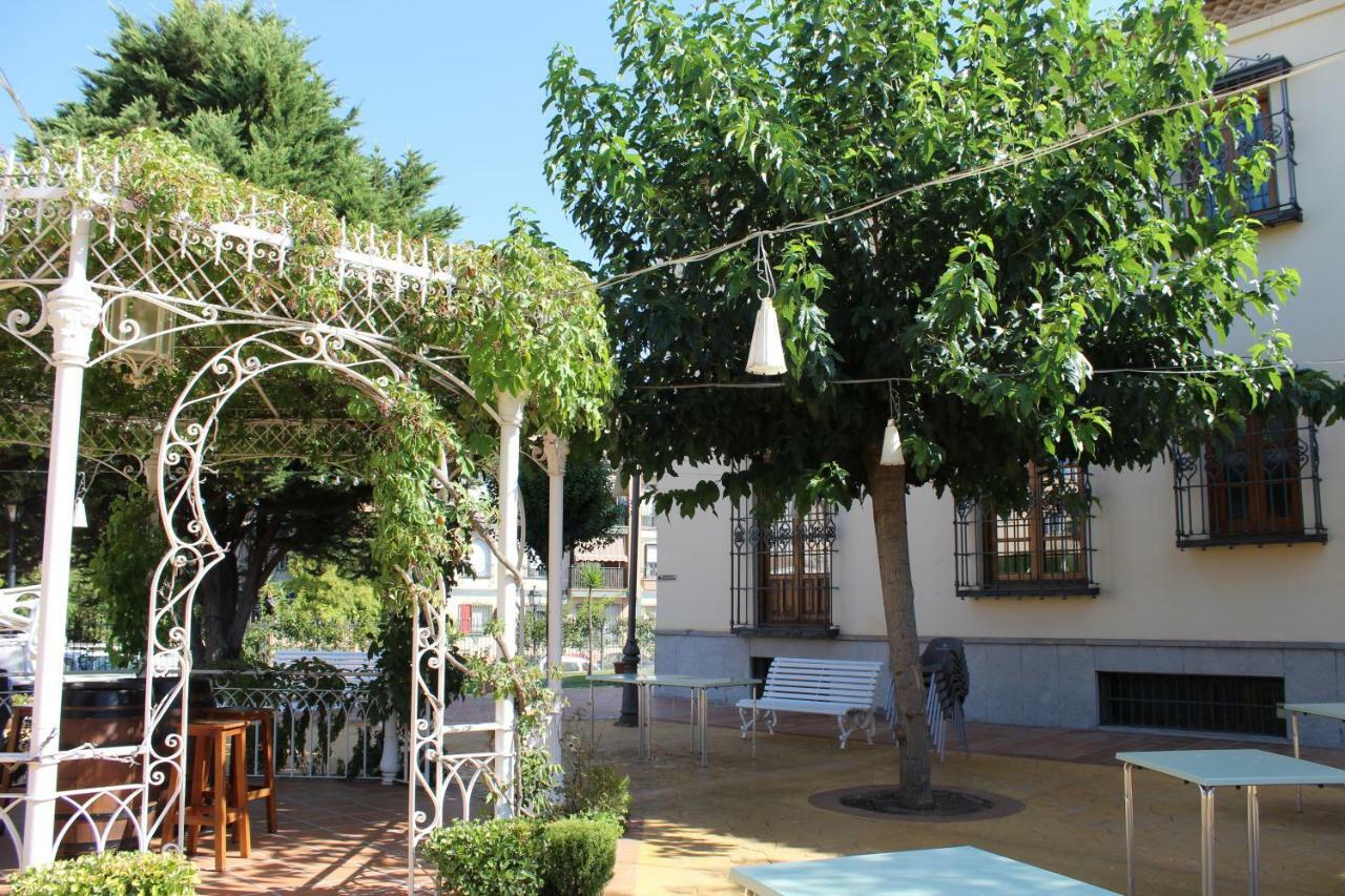Hotel Boutique La Zubia Екстер'єр фото